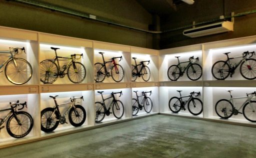 pave-bike-display